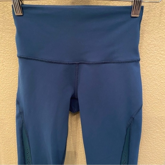 LULULEMON Women Teal Perforated Athletic Leggings Size 2 - Picture 2 of 8
